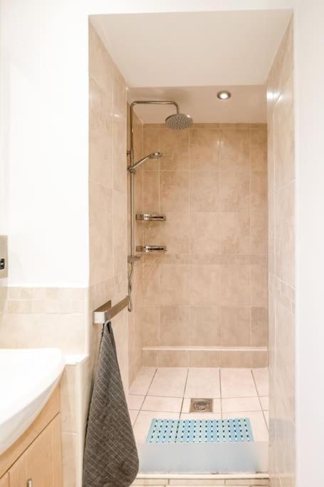 3 Bedroom Home Close To Town Centre With Wifi & Garden Royal Tunbridge Wells Exterior foto